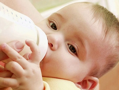 Có nên dùng váng sữa cho trẻ?